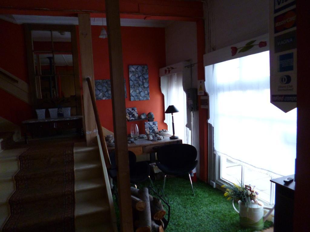 Mi Residencial Pension Punta Arenas Buitenkant foto